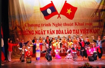 Adoption de la stratégie culturelle extérieure du Vietnam d’ici 2020